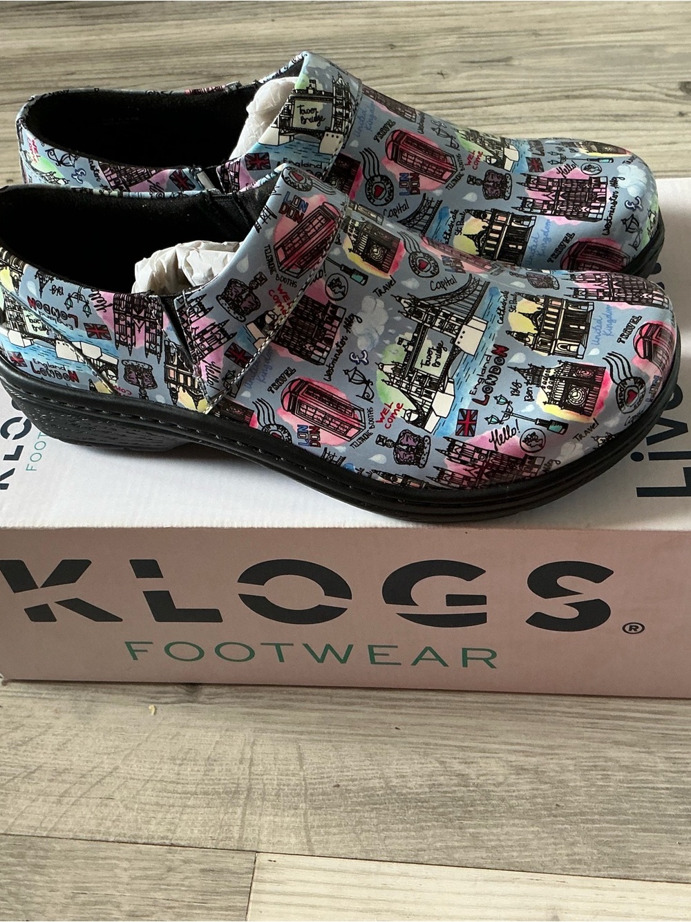 Klogs missy women’s London calling patent leather clogs size 8 W